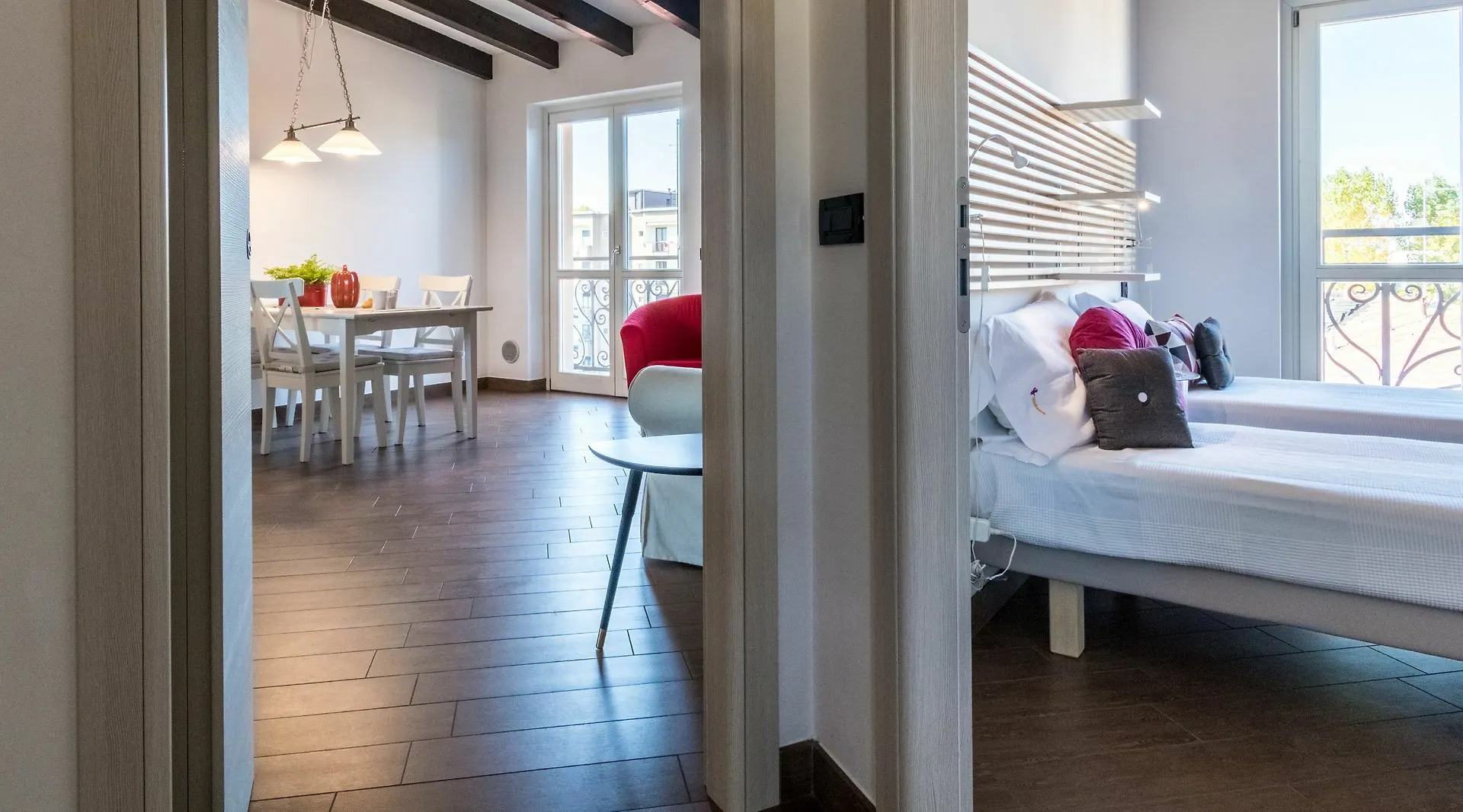 Hintown La Corte Milanese 0*, Милан Италия